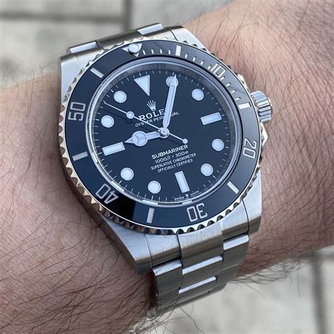 how thick is a rolex submariner